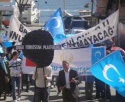 Doğu Türkistan katliamı protesto edildi