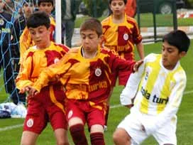 Federasyon Erzurum'da futbol köyü açtı