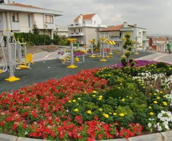 Hasan Basri Çantay Mahallesi yeşil alana kavuştu