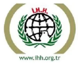 İHH, Eminönü'de kandil için helva dağıttı