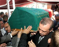 II. Abdülhamit'in torunu son yolculuğuna uğurlandı