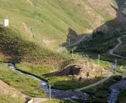 İran'ın PKK'sı silahlara veda etti
