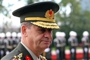 Karargâhtaki bu telaş niye?