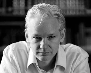 Kim bu Assange?