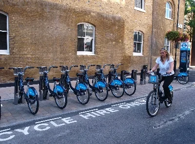 Londra sokaklarında bisikletli sayısı artıyor