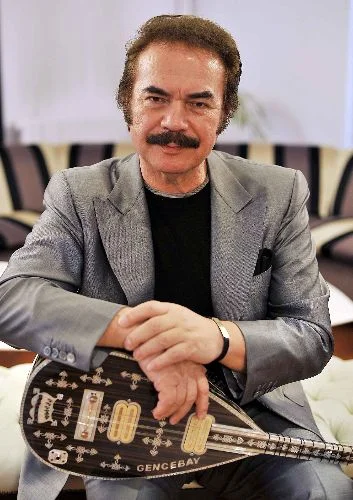 'Orhan Gencebay'dan MHP'ye kötü haber: Şarkıda son sözü varis söyler