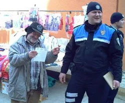 Polisten halka afişli uyarı