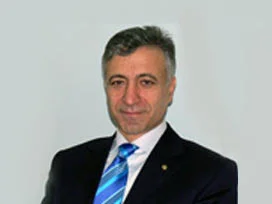 Prof.'luğu geri alındı dekanlıktan atıldı