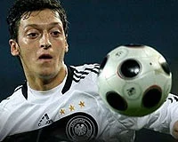 Real Madrid Mesut Özil'i istiyor