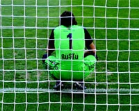 Rüştü: Futbolu Beşiktaş'ta bitireceğim