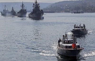 Rusya Deniz Kuvvetleri Günü'nde görkemli kutlama