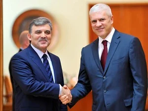 Türk-Sırp dostluğu dünyayı şaşırtıyor
