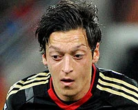 Werder Bremen Mesut Özil'i tutmak istiyor