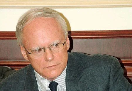 Yeni elçiye Neo-Con kıskacı