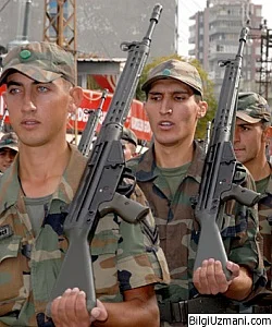 Zorunlu askerlikte Türkiye NATO'da tek kalacak