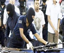 3 bin 200 polisin işine son verildi