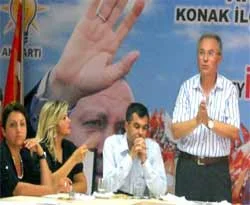 AK Parti'ye katıldı