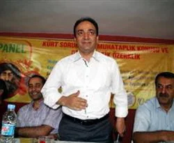 Baydemir şimdi de Kur'an ayetlerine taktı