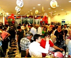 Bismil'de 1 Liralık ayakkabı izdihamı