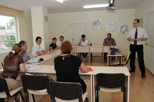 Büyükşehir personeli İngilizce öğreniyor
