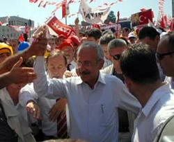 CHP teşkilatında katılım azlığı krizi çıktı