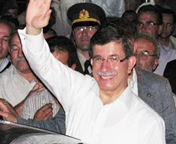 Davutoğlu: Anayasayı engellemeye çalışacaklar