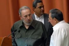 Fidel dünyayı ve Obama'yı uyardı