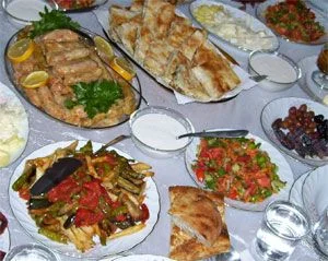 İftarda doymadan sofradan kalkmalı