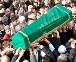 İki köyün arasında cenaze tartışması