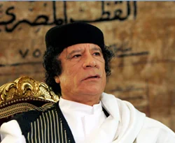 Kaddafi 200 genç kızı İslam'a çağırdı