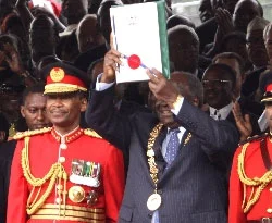Kenya'da yeni anayasa heyecanı