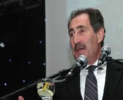 Koltuklarını korumaya çalışıyorlar