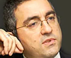 Komutanları onların çırpınışını naklen izledi
