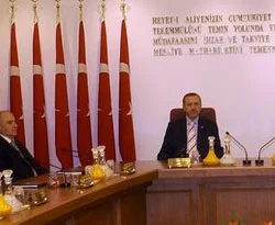 Kuvvet komutanını kim atar?