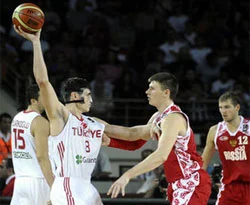 Milliler Yunanistan karşısında!