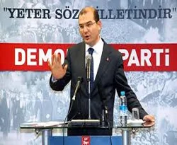 Partisinden ihraç edildi