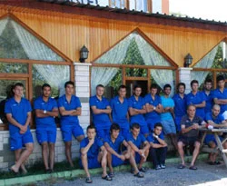 Rehin kalan futbolcular serbest