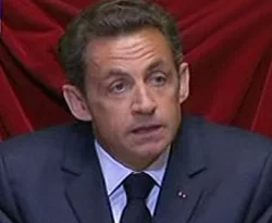 Sarkozy'nin manevra alanı daralıyor