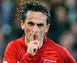 Tuncay'ı kesmedi