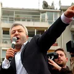 Tuncay Özkan 'hayır' kampanyası başlattı