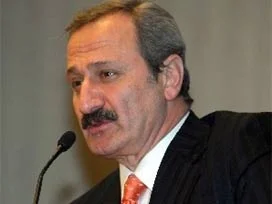 'Ümit ediyorum ki devrim olur'