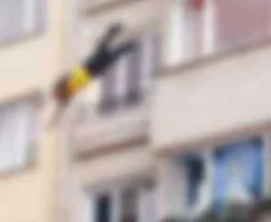 8. kattan düştü burnu kanamadı