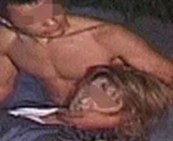 Annesi kollarında öldü