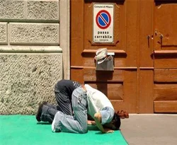Başpiskopos: Milano'ya cami şart