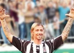 Beşiktaş'ta oynamanın zevkini çıkarıyorum
