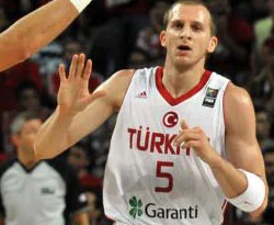 Çeyrek Finale rekorlarla gittik