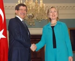 Davutoğlu Clinton'la basketbolu konuştu