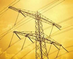 Elektrik direğinden düşen işçi öldü