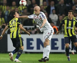 Fenerbahçe derbi sever