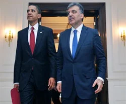 Gül ailesi Obamaları Türkiye'ye davet etti